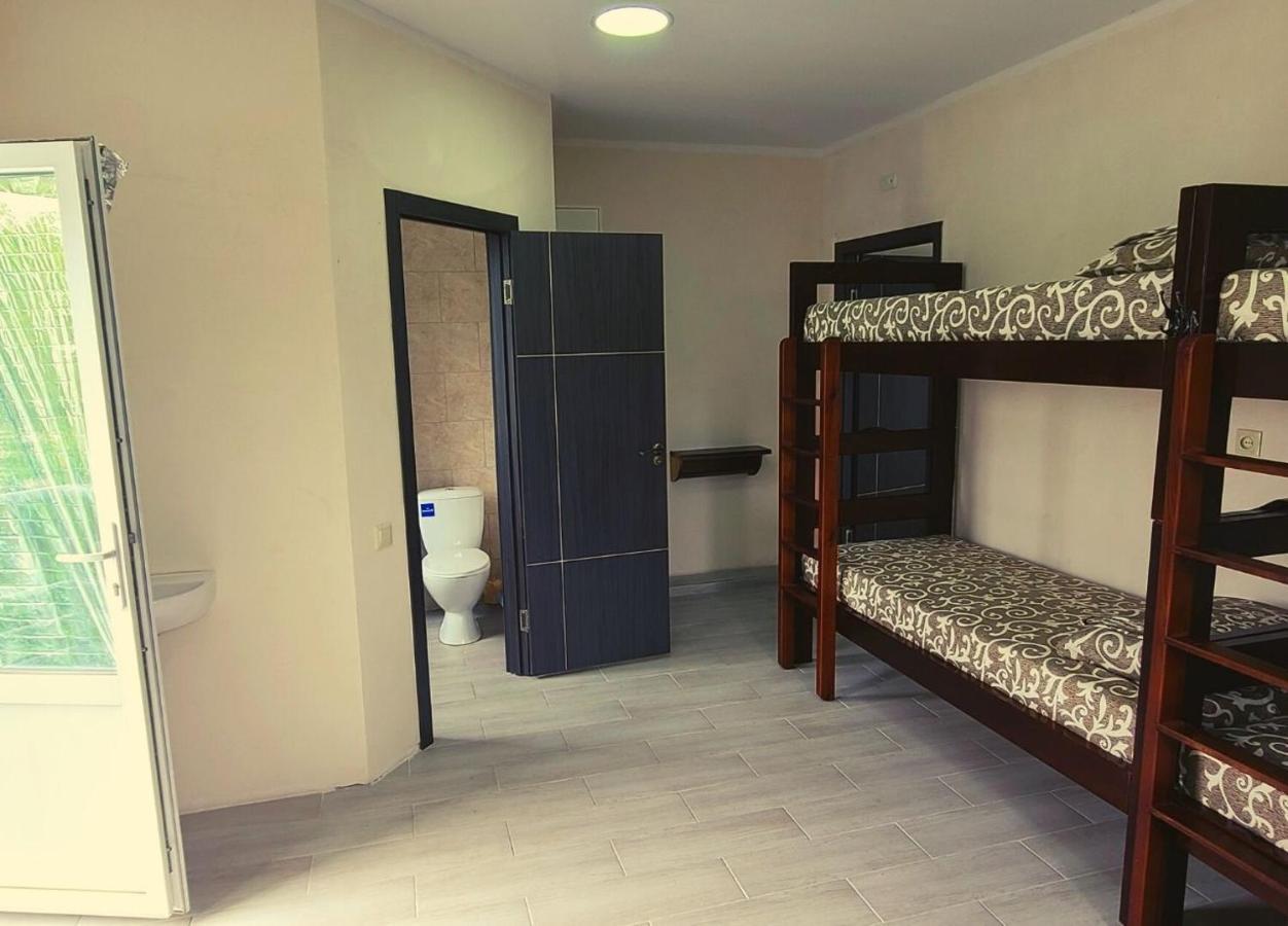 Uman Welcome Hostel Экстерьер фото