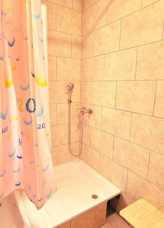 Uman Welcome Hostel Экстерьер фото