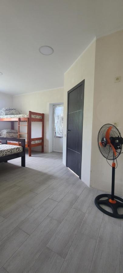 Uman Welcome Hostel Экстерьер фото